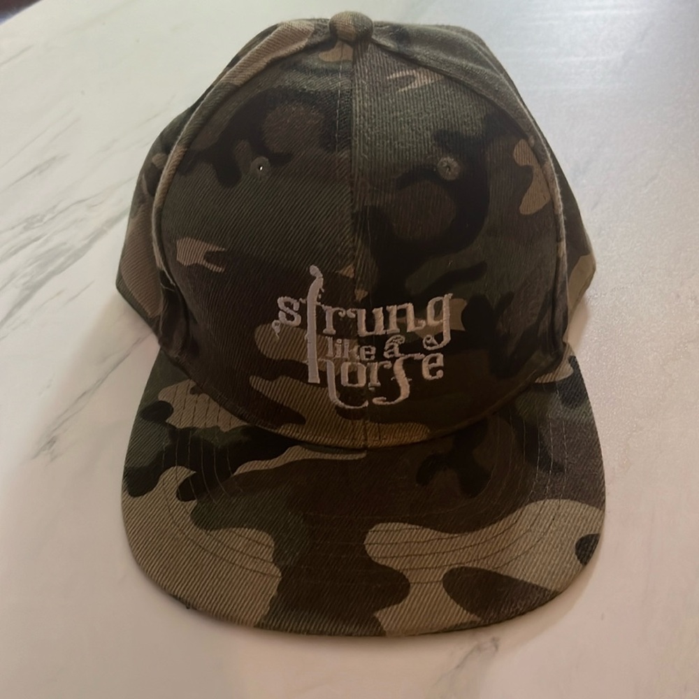 Strung Like a Horse Camouflage Flat-Brim Snap Back Hat